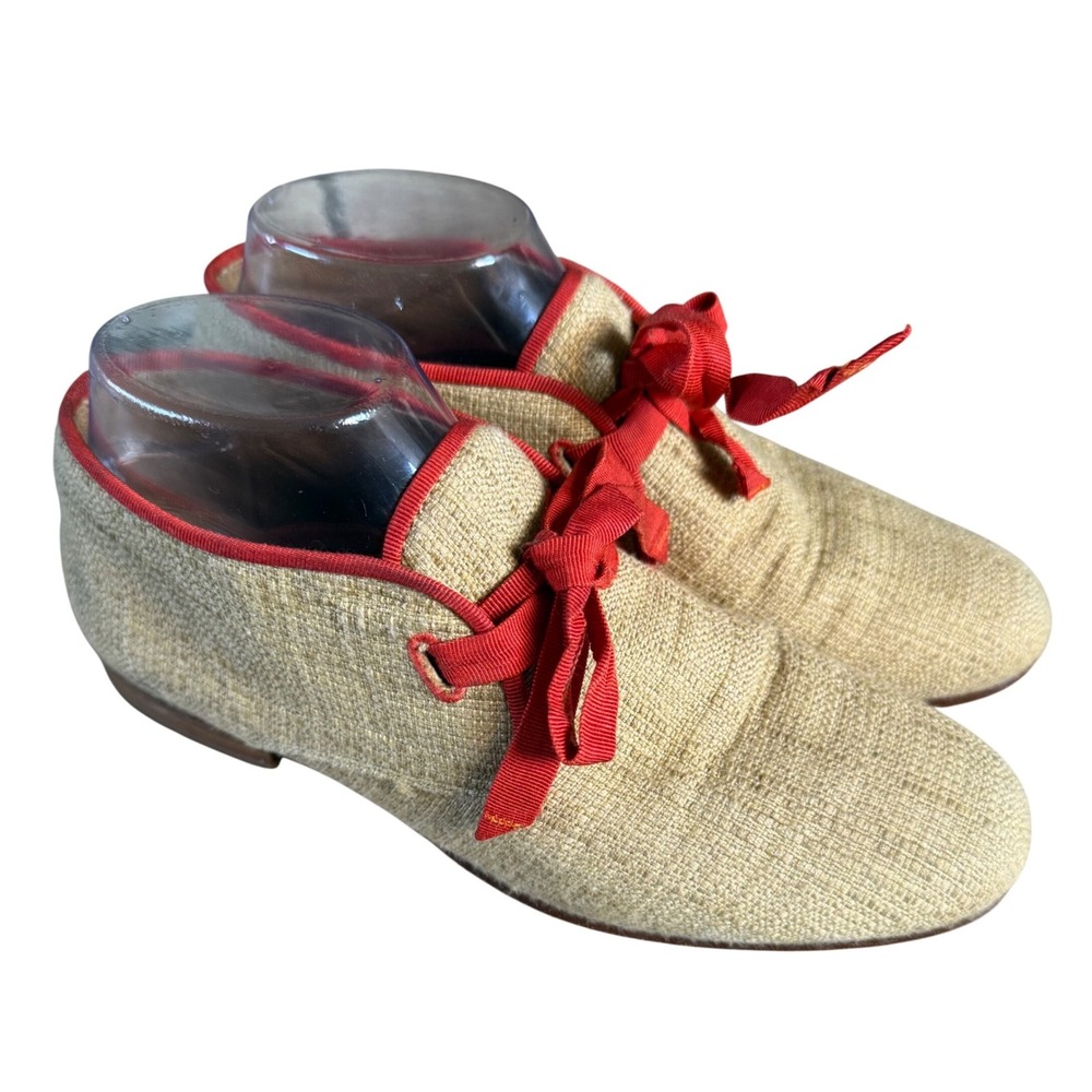 Stubbs‎ & Wootton Beige Linen Smoking Flats
Red Ribbon Lace Preppy Chic Size 7.5 - Picture 2 of 8